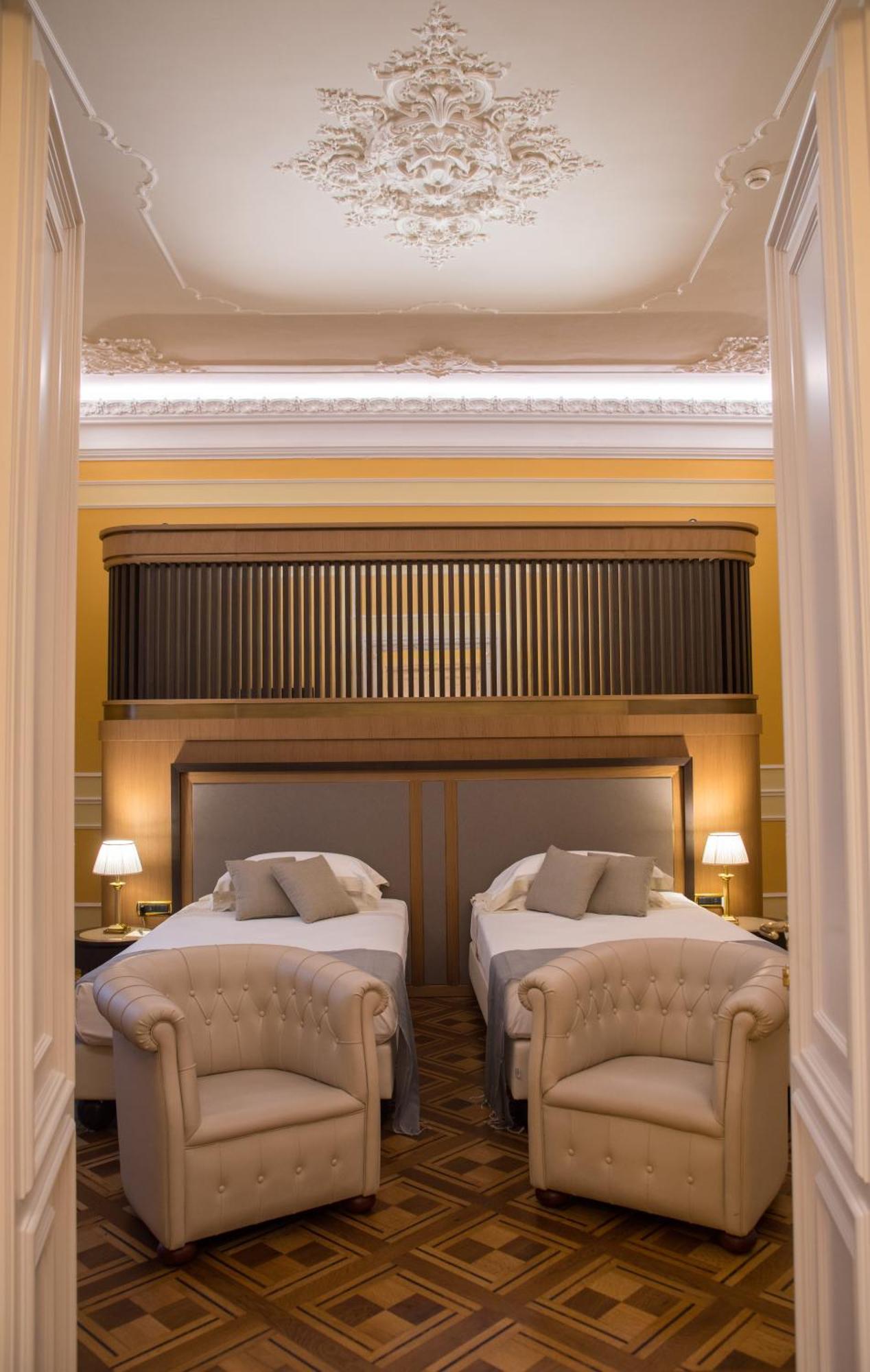Hotel Bristol Palace Генуя Экстерьер фото